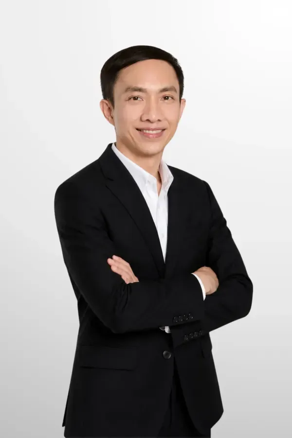 ดร. สารสิน บุพพานนท์ — CEO of Atiz Innovation Dr.Ease